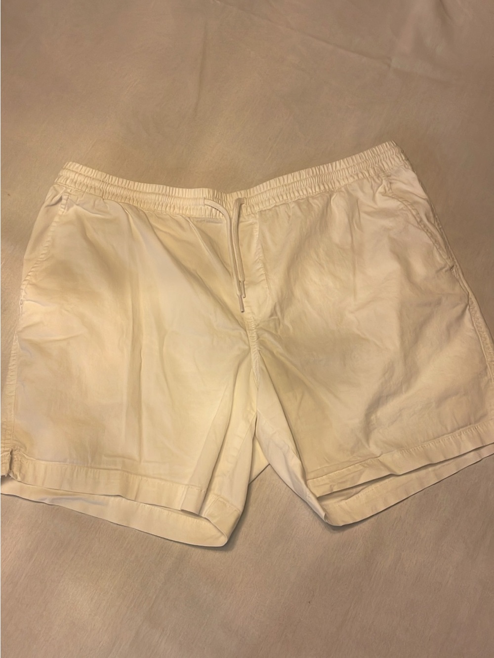 Men's White Izod Saltwater 7” Drawstring Casual Shorts XL